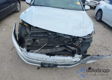 2019 Volkswagen Jetta 1.4T R-Line/1.4T S/1.4T Se из США, поврежденный, VIN 3VWCB7BU8KM139662